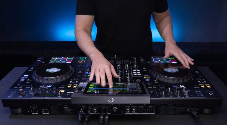 קונטרולר AlphaTheta-XDJ-AZ עם דיגי׳ מנגן