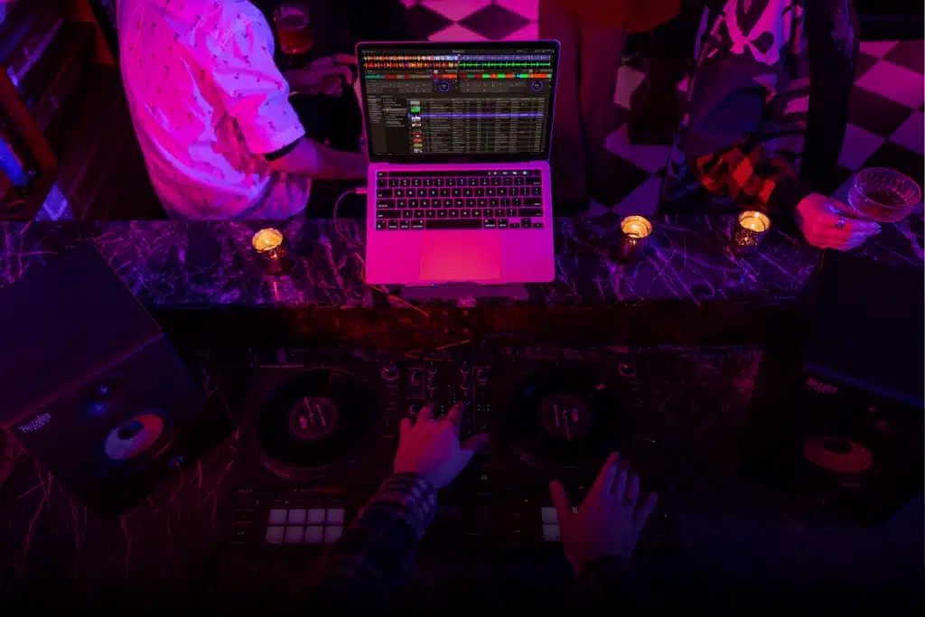 תוכנת djuced לקונטרולר hercules