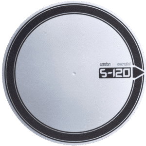 תקריב על בד Ortofon Slipmat Serato S-120 והדפס הגרפיקה