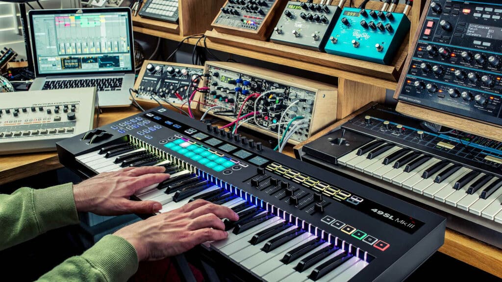 novation sl mkiii עם סיקוונסר