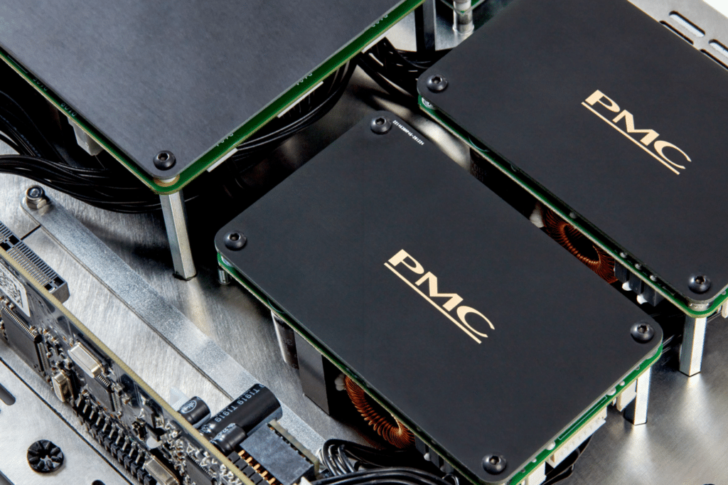 PMC תקריב על המגברים