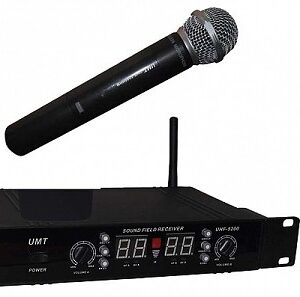 סט מיקרופונים אלחוטי כפול UMT-5200 עם שני מיקרופונים ומקלט