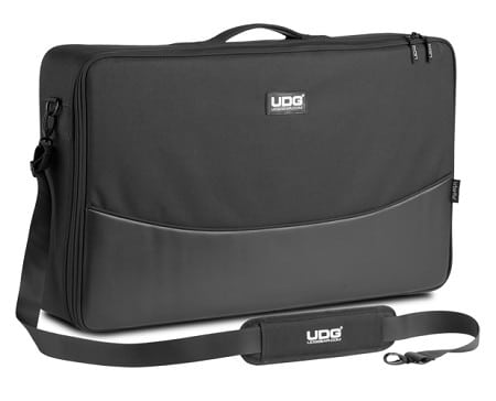 UDG Urbanite MIDI Controller Sleeve Medium Black מבט קדמי