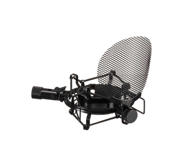 מתאם MXL SMP-1 Shockmount מונח על שולחן אולפן