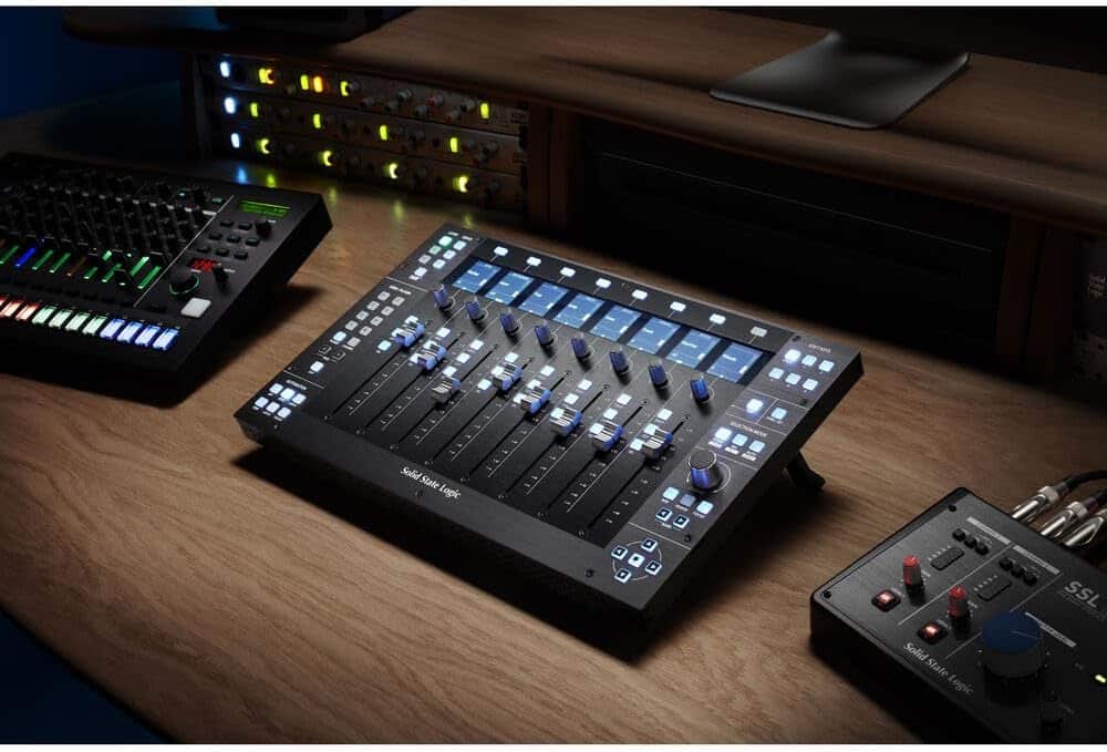 Solid State Logic UC1 משטח בקרה לחיבור חומרה