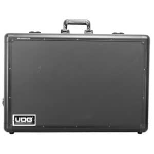 קייס UDG Ultimate Pick Foam Flight Case Multi Format XL בתצוגה קדמית