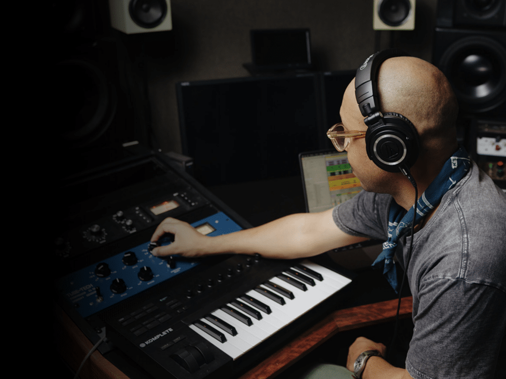 Audio Technica - ATH-M50x אוזניות למיקס באולפן הקלטות