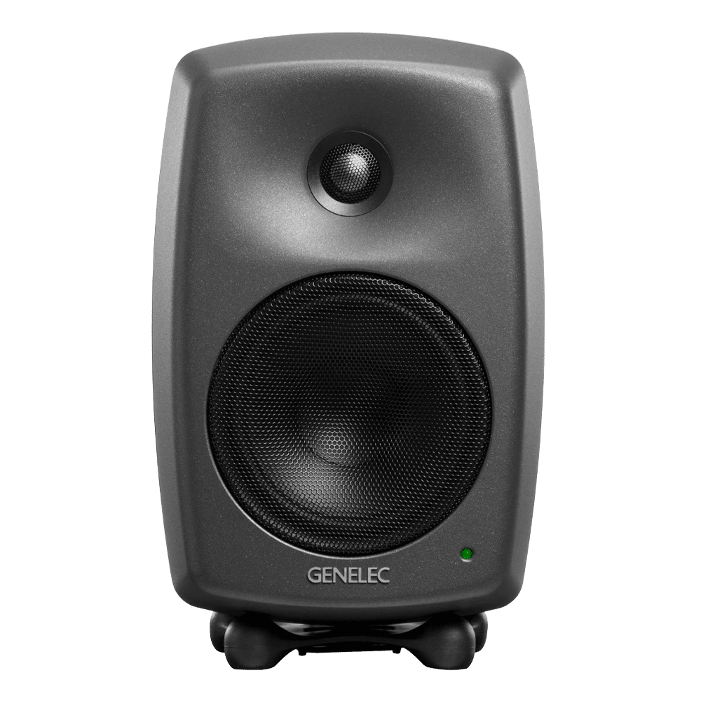 Genelec 8030C — מבט חזית עם גריל ו-Iso-Pod בגימור אפור כהה