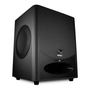 Kali Audio WS-6.2 מבט חזית עם פורט קדמי ורשת הגנה