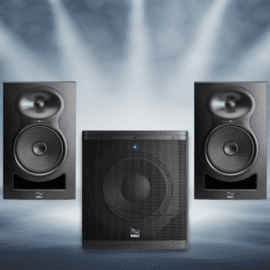 חבילת אולפן Kali Audio — זוג מוניטורים, סאב-וופר וארבעה כבלי XLR מסודרים