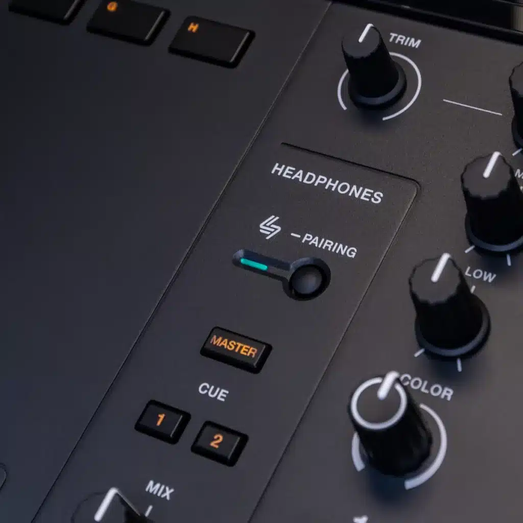 AlphaTheta XDJ-AN ניטור באוזניות
