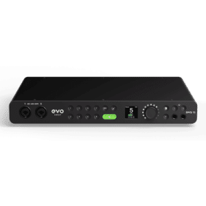 Audient EVO 16 — מבט חזית על כרטיס הקול עם מסך ה-Motion UI הצבעוני